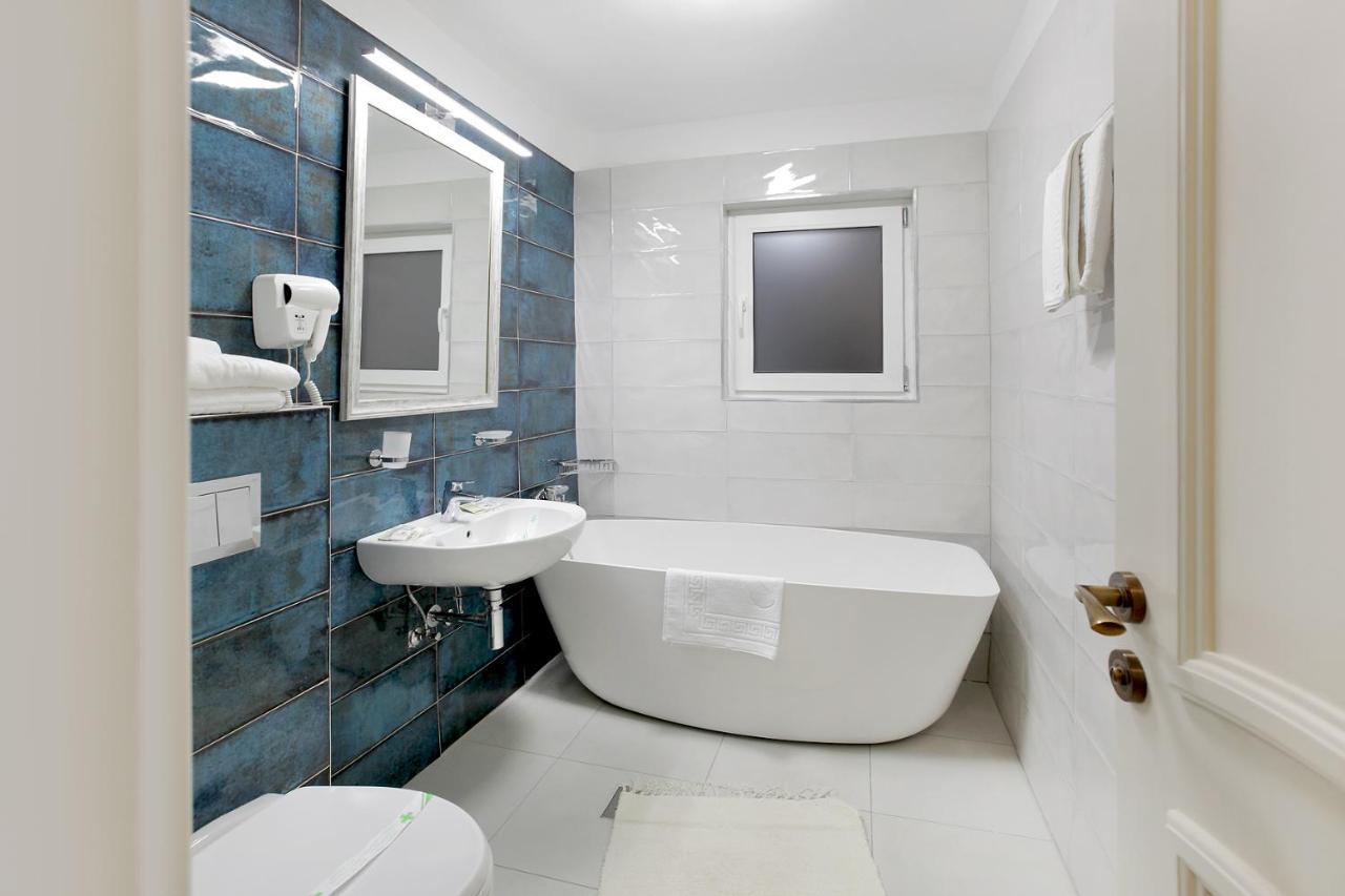 Excelsior Boutique Hotel Sinaia Ngoại thất bức ảnh
